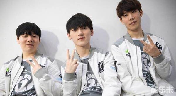 合撬动密集 合撬动密集